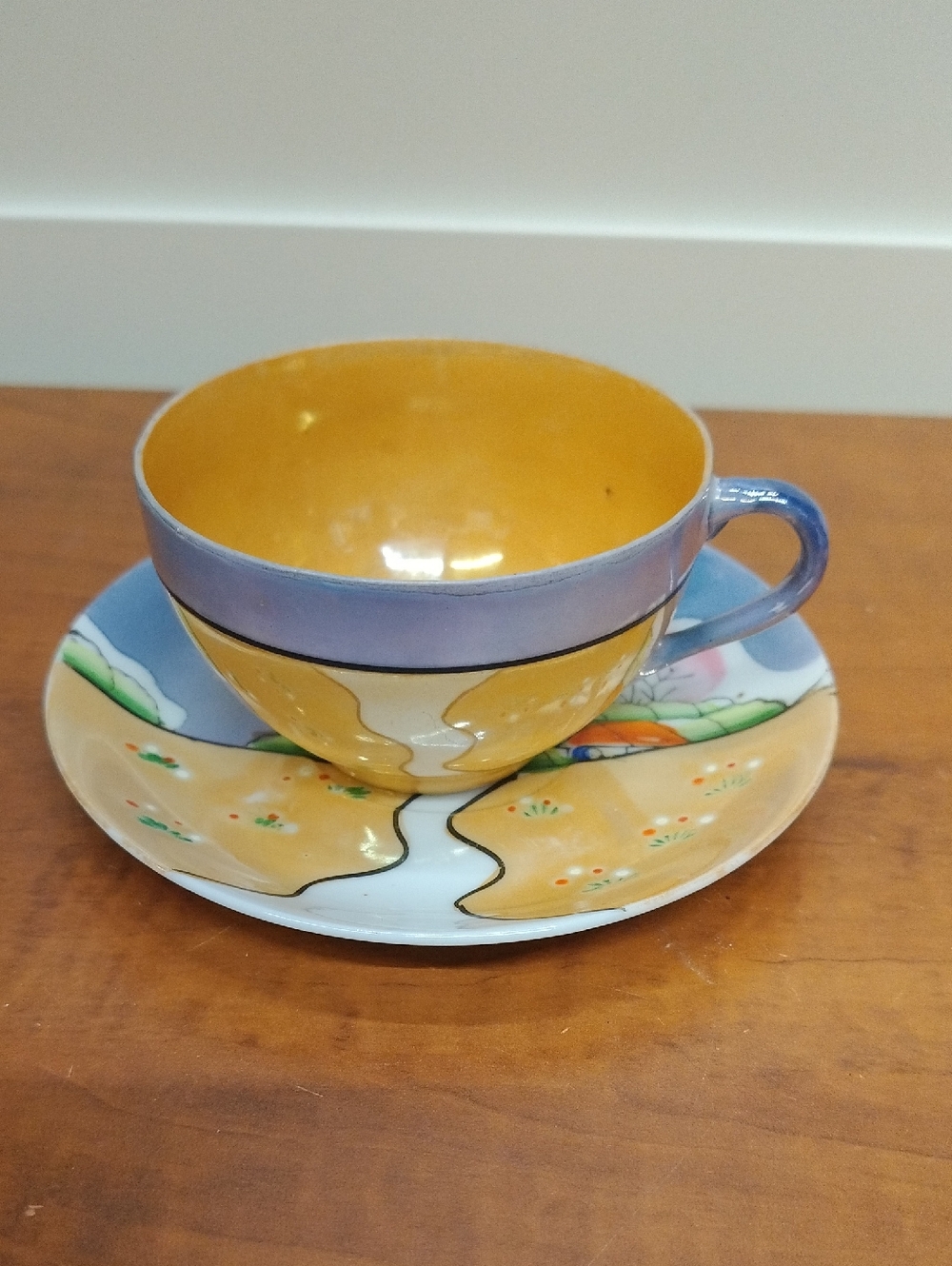 Delicate Hand Painted Japanese Porcelain Lusterware Teacup & Saucer